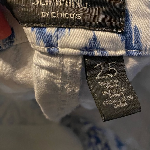 Chico’s jeans - Picture 2 of 4